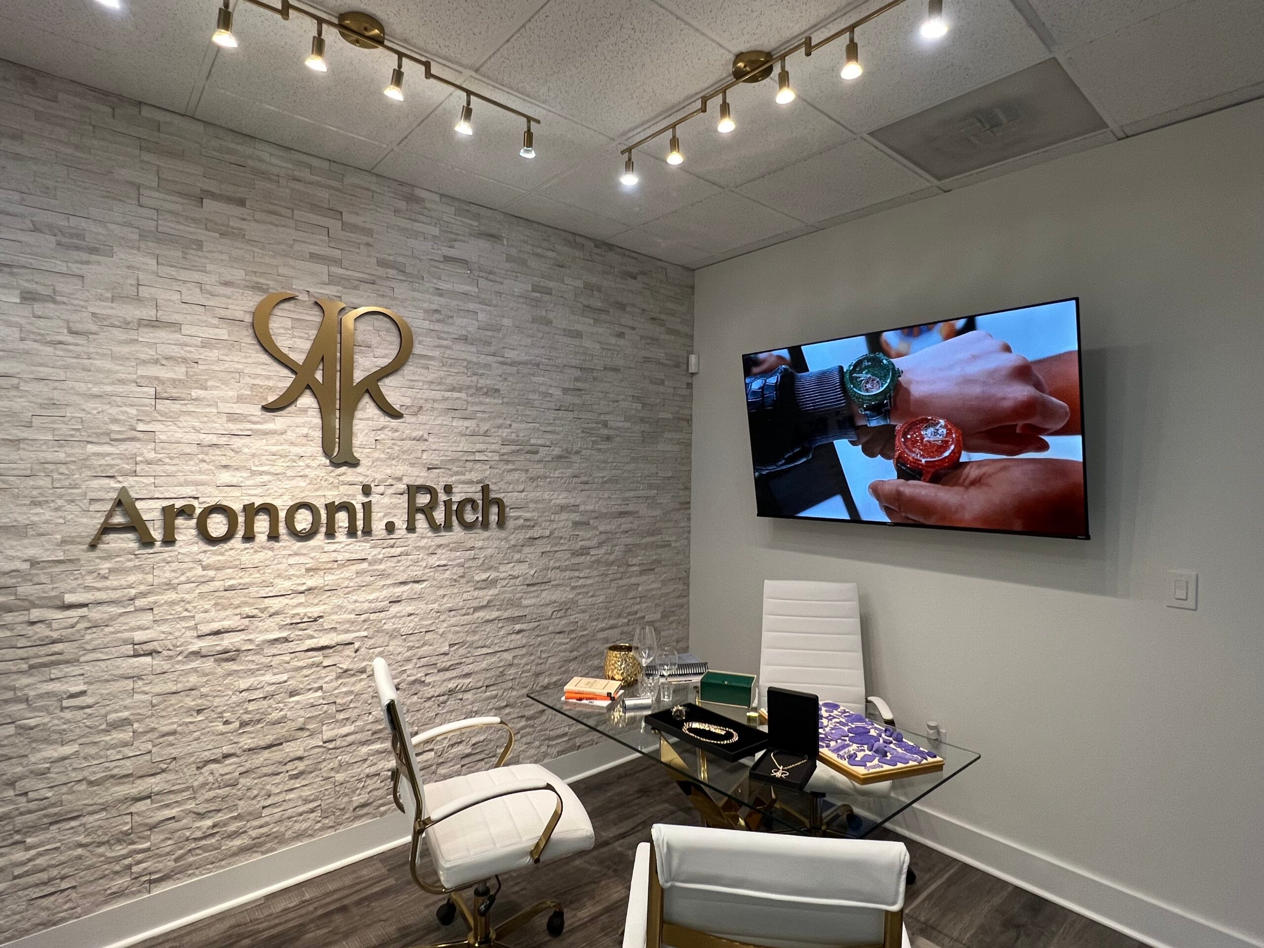 Load video: Arononi.Rich Custom Jewelers Buckhead, GA